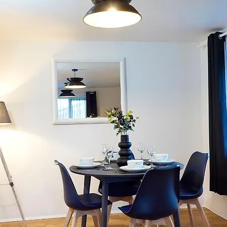 Retreat Apartment *
